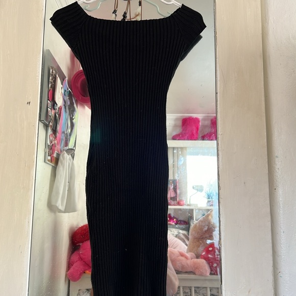 Knit dress, short sleeve or off the shoulder - Picture 3 of 3